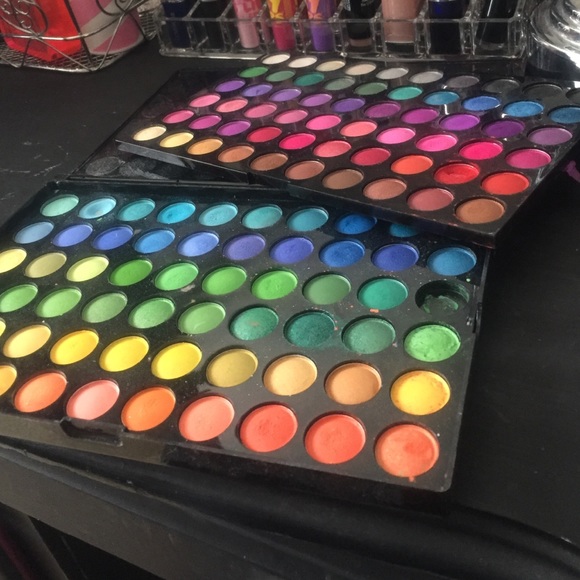 Bh Cosmetics 120 Colors Eyeshadow Palette
