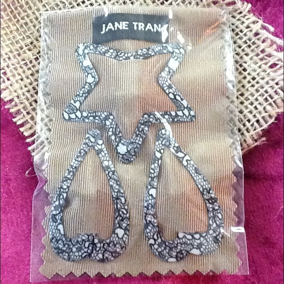 Jane Tran designer brand hair clips hearts & Star