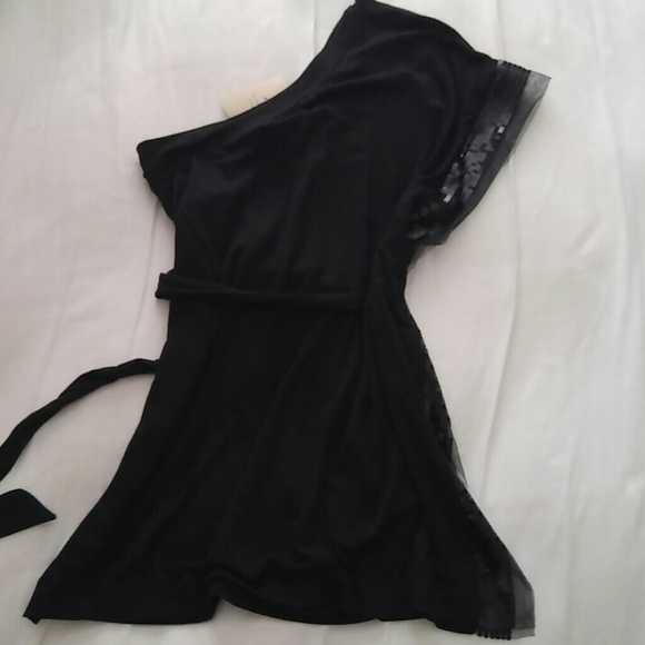 Black one sleeved flutter top - Picture 1 of 3