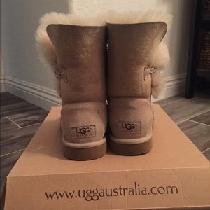 Bailey Button short boots