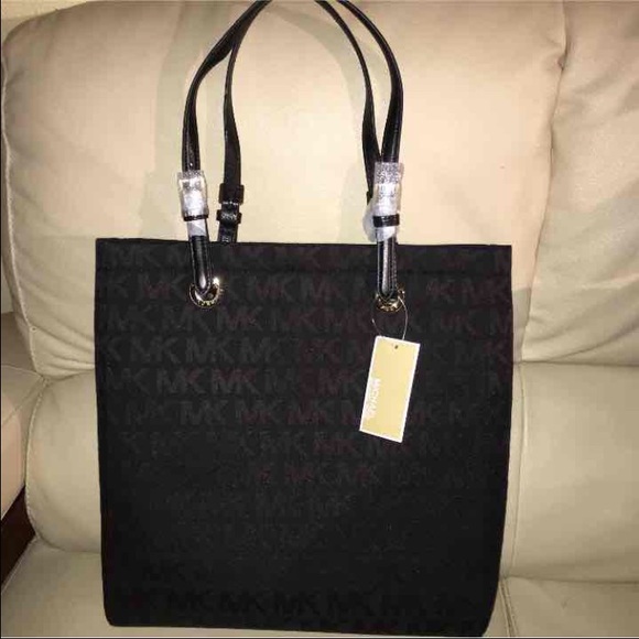 NWT AUTHENTIC MICHEAL KORS TOTE