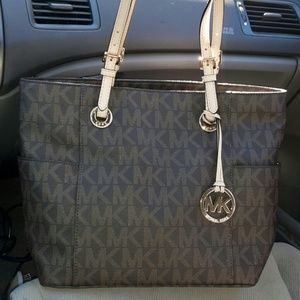 Large Michael Kors East West Jet Set tote