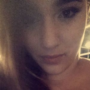 Meet your Posher, Esther