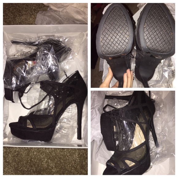 Jessica Simpson heels