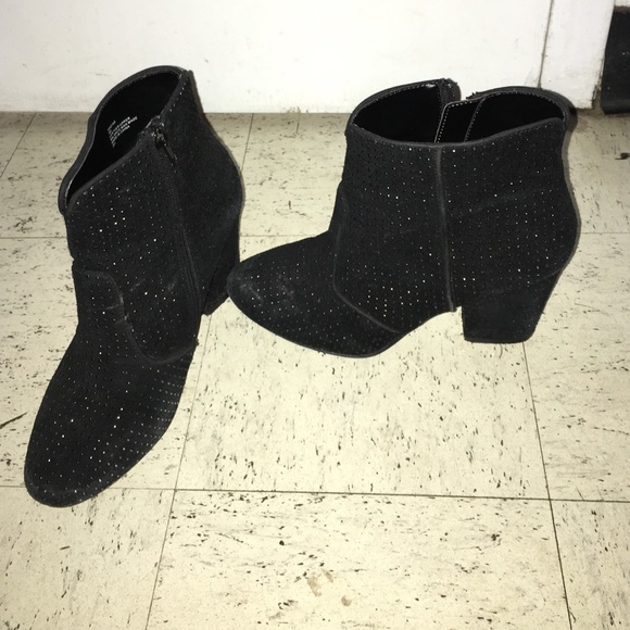 LuLu's Black Jeweled Booties Size 9 - Picture 1 of 4