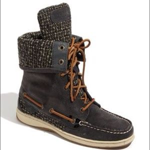 Sperry high top boots