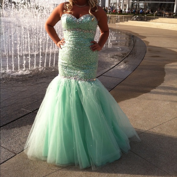 Prom dress