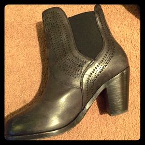Black Ariat Booties, Size 9