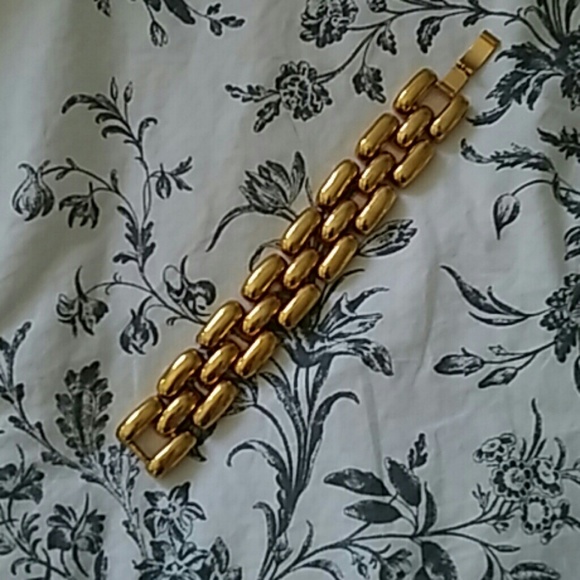 J. Crew link bracelet