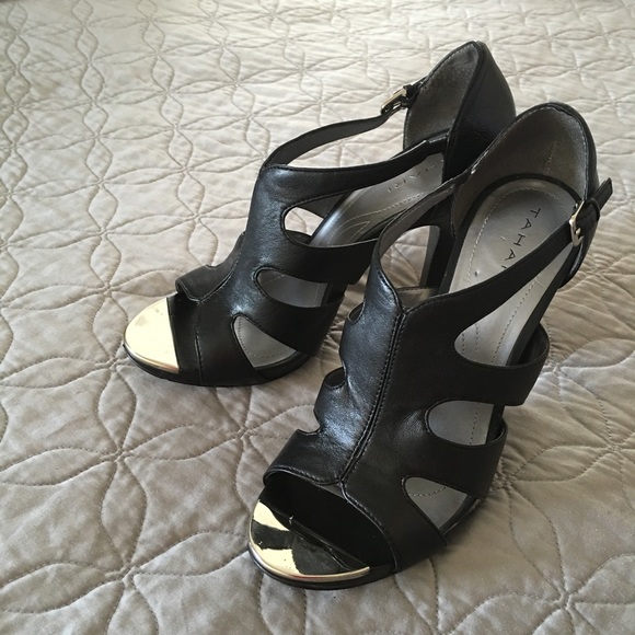 TAHARI heels