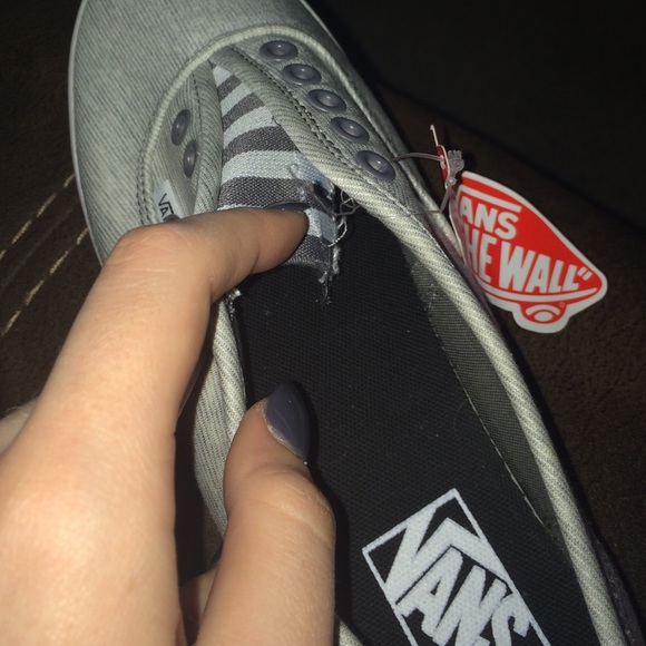 Vans - Picture 3 of 4