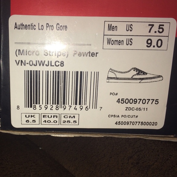 Vans - Picture 4 of 4