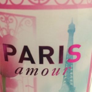 Meet your Posher, Carrie