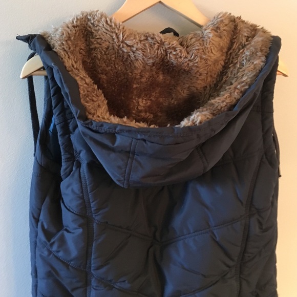 Vest - Picture 2 of 2