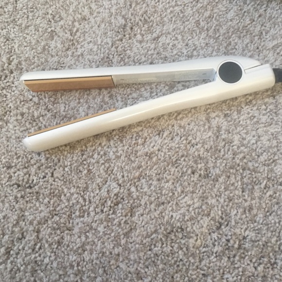 Chic ionic straightener