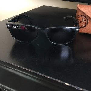 Ray Ban wayfarers polarized in black