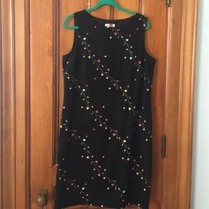 ⚜⚜PRICE CUT⚜ Black Dress w/ Silk Detail Embroidery