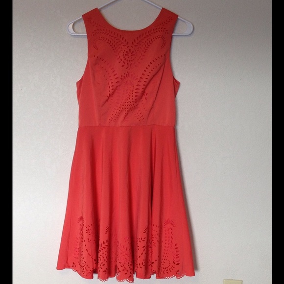 FINAL PRICE Coral laser cut lace dress