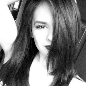 Meet your Posher, Rocio