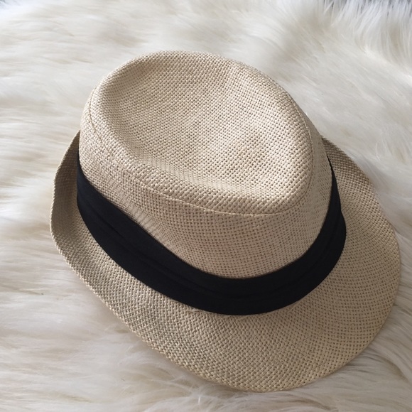 Straw fedora