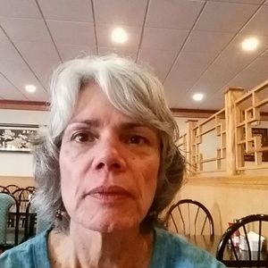 Meet your Posher, Mona