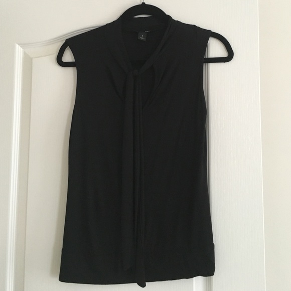 Black sleeveless tie neck top