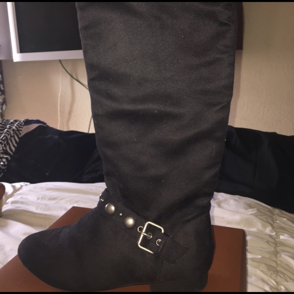 Shoe Dazzle Shoes - Over the knee black suede boots