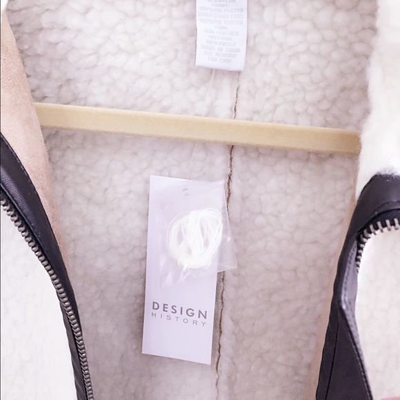 FLASH SALE! Plush Sherpa Jacket - Picture 2 of 3