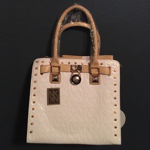 NX purse