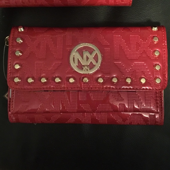 Red NX purse - Picture 3 of 3