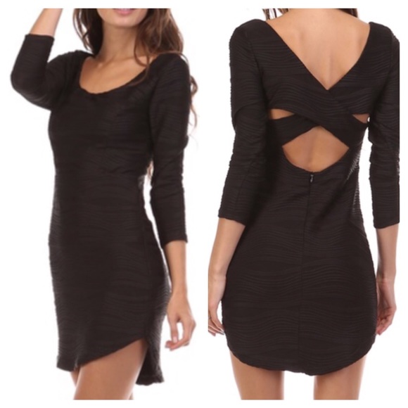 Sexy Black 3/4 Sleeve Fitted Mini - Picture 3 of 5