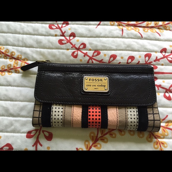 Fossil wallet