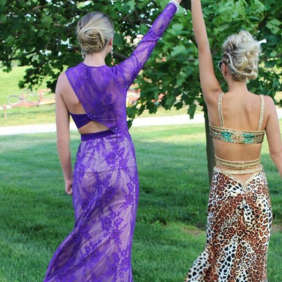 purple lace Sherri Hill prom dress