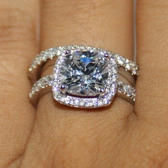 4 Ctw rings simulated diamond wedding set - Picture 2 of 6