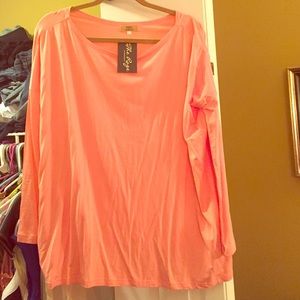 New with tag large peach piko top