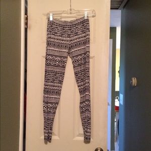 Tribal- Print Forever 21 leggings- great condition