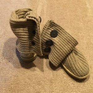 Ugg Cardy Boots in Oatmeal color
