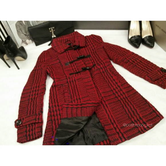 Red Textured Toggle Coat - Picture 3 of 4