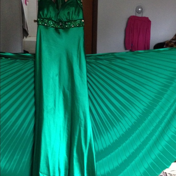 Dress - Picture 2 of 2