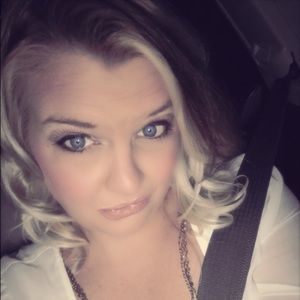 Meet your Posher, Cristin