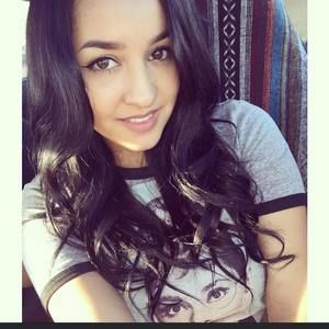 Meet your Posher, Crystal