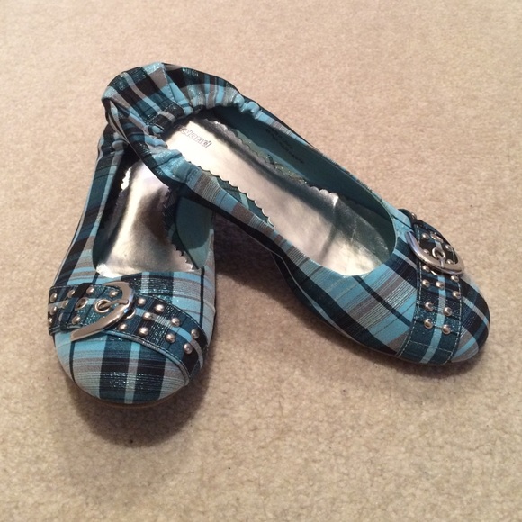 Light blue plaid flats