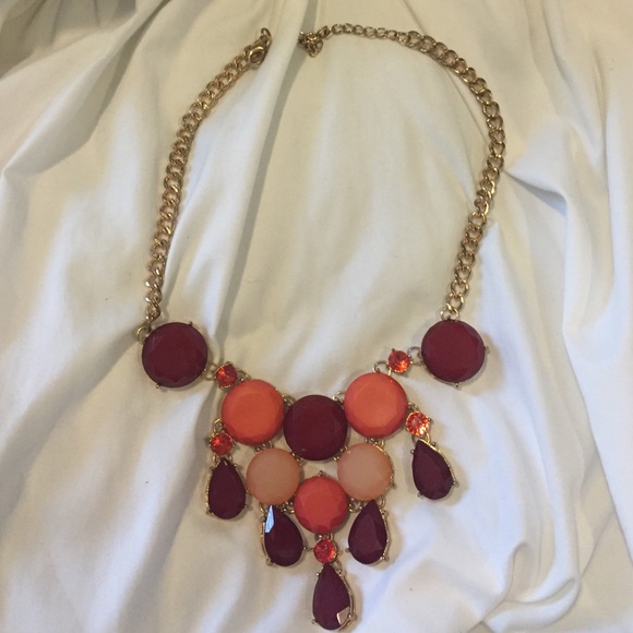 Statement necklace