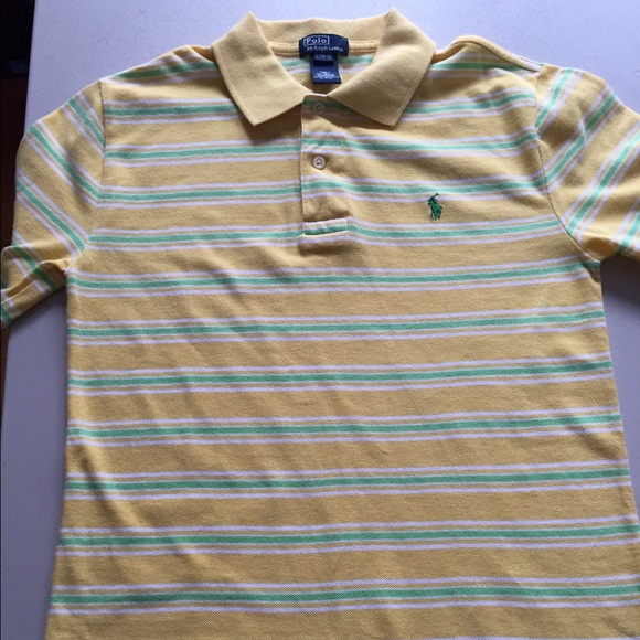 Short sleeve polo shirt