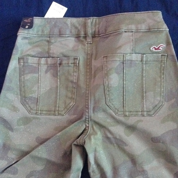 Hollister Glitter Army/ Cargo Jeans Size 0R - Picture 3 of 3