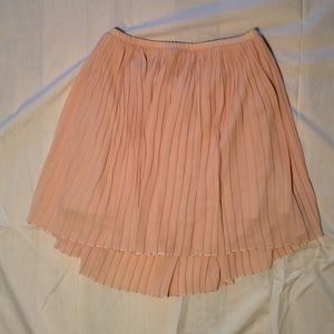 Pleated skirt