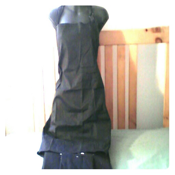 Price drop!!!!! 10 pocketed aprons