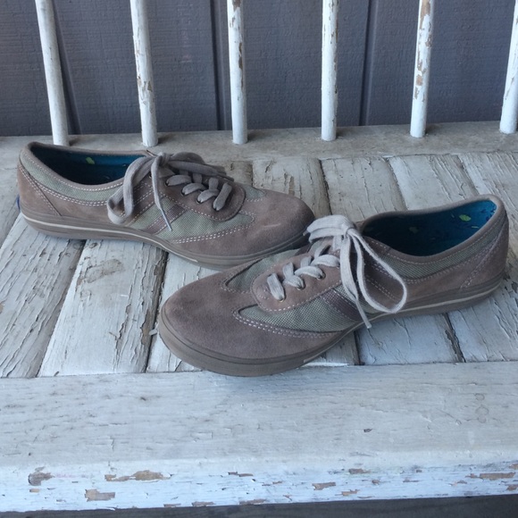 KEDS - Picture 2 of 4