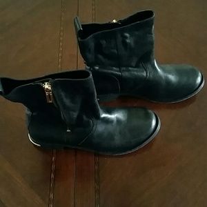 Tory Burch Boots