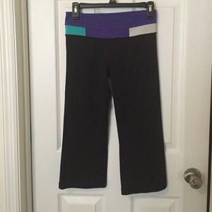Lulu lemon capris